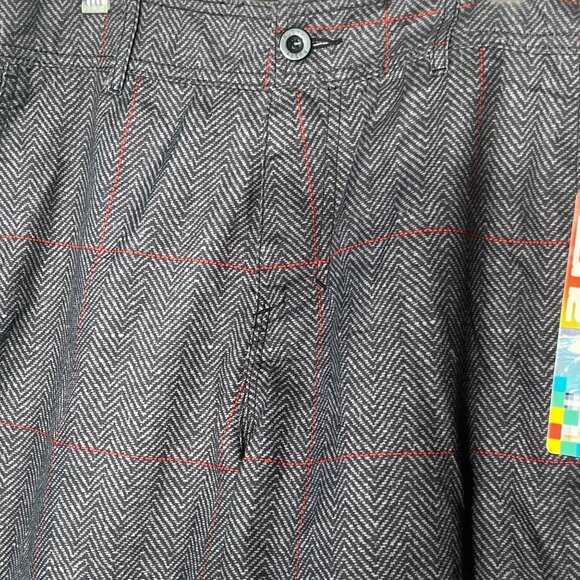 Rusty Mens Gray & Red Checkered Board Shorts Size 30 Pockets NWT Comfortable - Picture 6 of 16